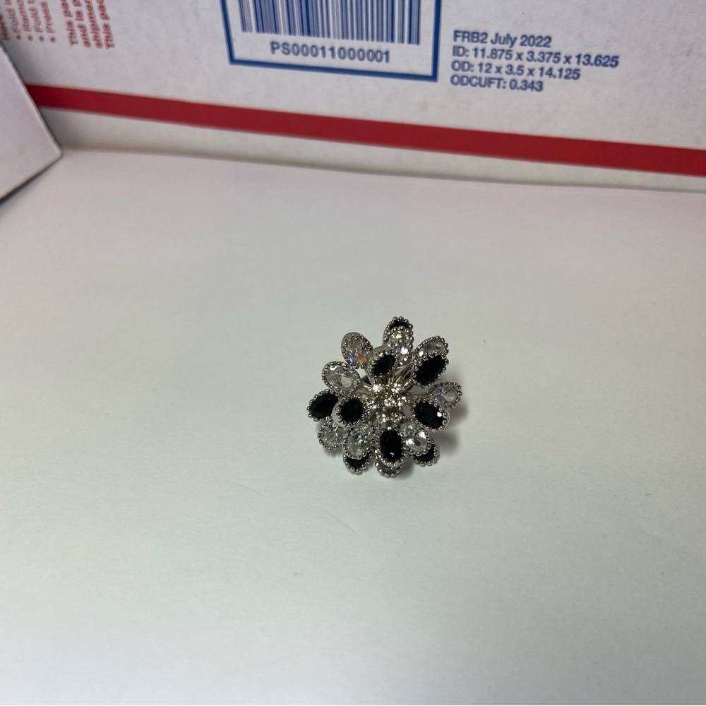 jeweled Costume statement flower ring black and Crystal stones vintage BoHo